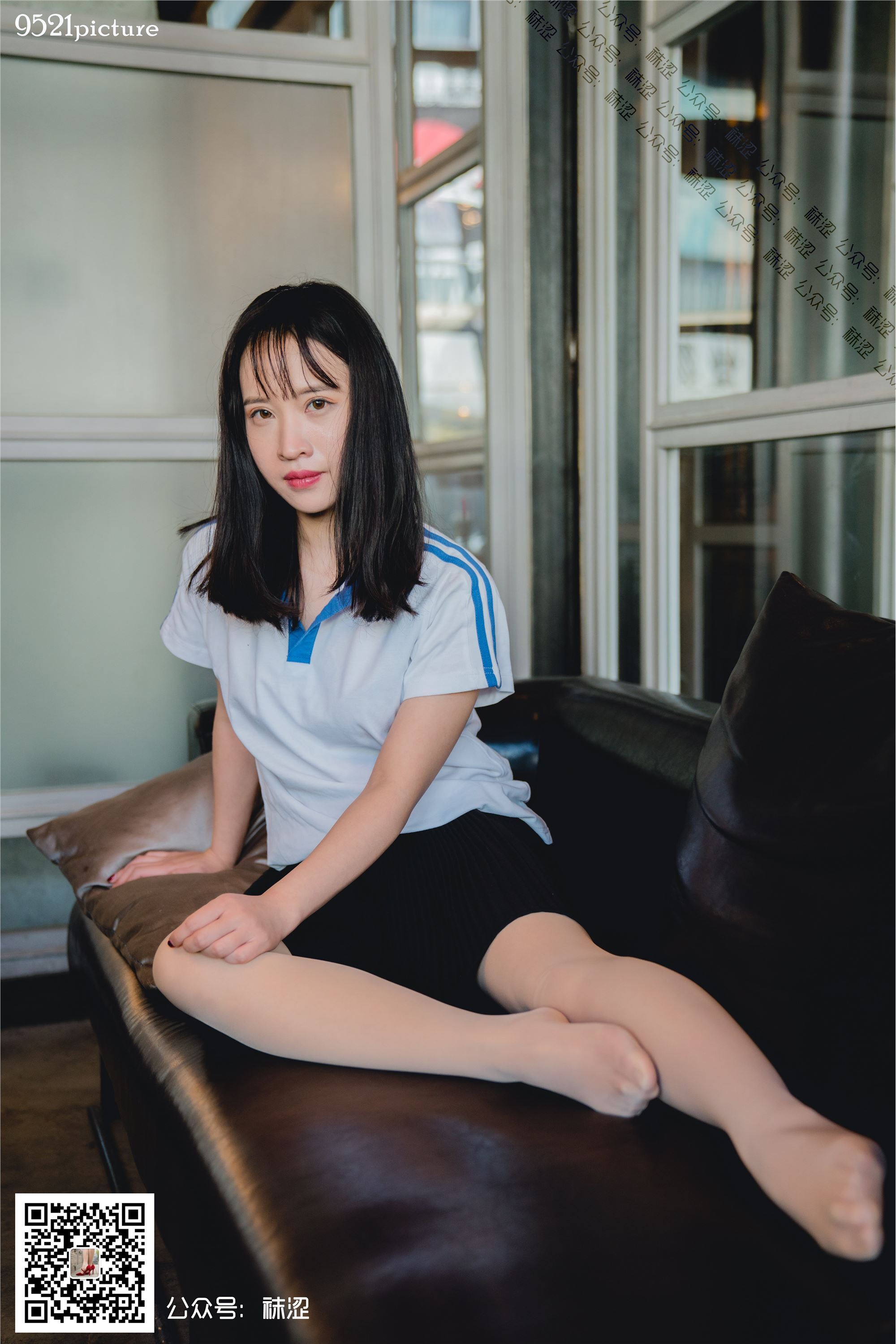 袜涩 005 Amanda学生制服